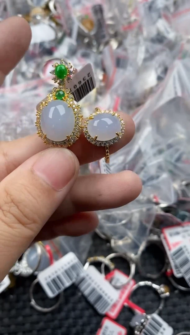 银S925镶嵌戒指翡翠333333   1