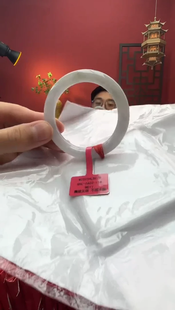 未镶嵌手镯（圆镯）翡翠翡翠手镯4