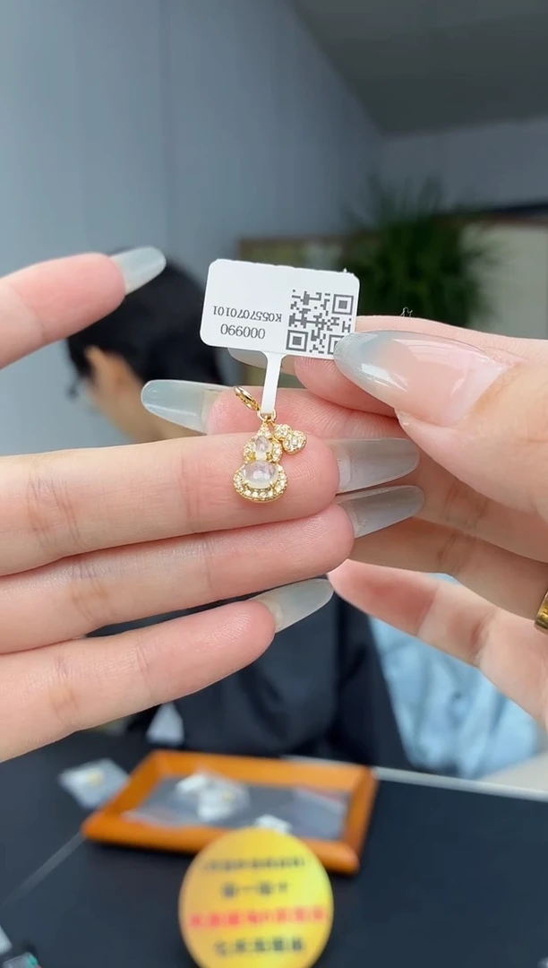 颈饰银S925镶嵌翡翠11111111111