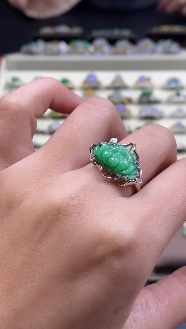 颈饰银S925镶嵌翡翠13827