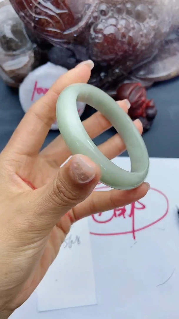 未镶嵌手镯石英质玉A252+56.8