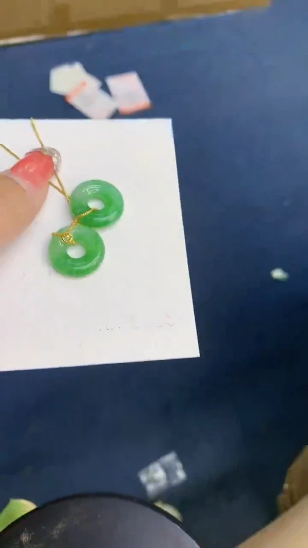 颈饰未镶嵌翡翠1