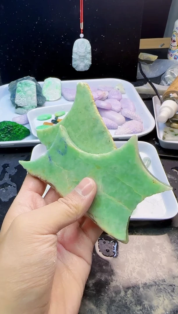 颈饰未镶嵌翡翠小***军062天然A货翡翠
