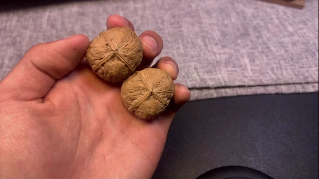 文玩核桃把件门墩三棱