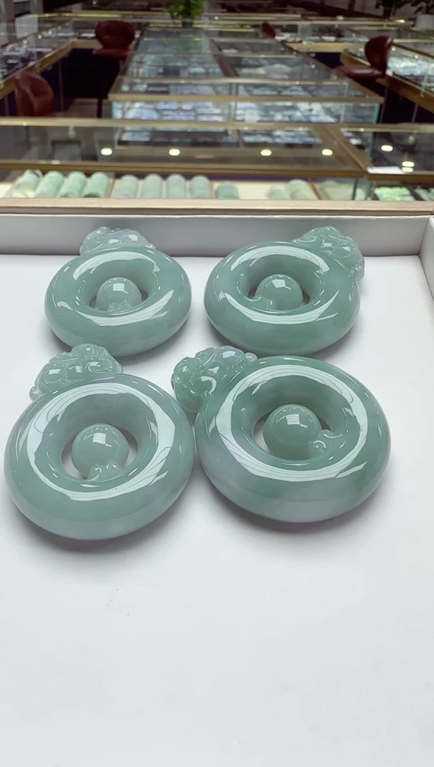 颈饰未镶嵌翡翠多样性发其一
