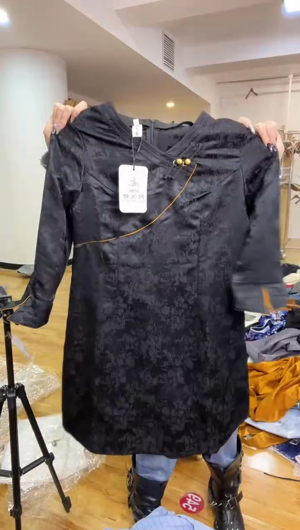 L码        105-115斤   连衣裙