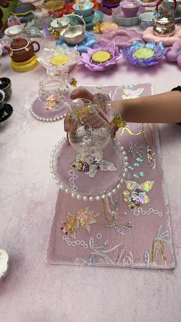 88晶焱月光锦鲤公杯 带链条 带杯垫