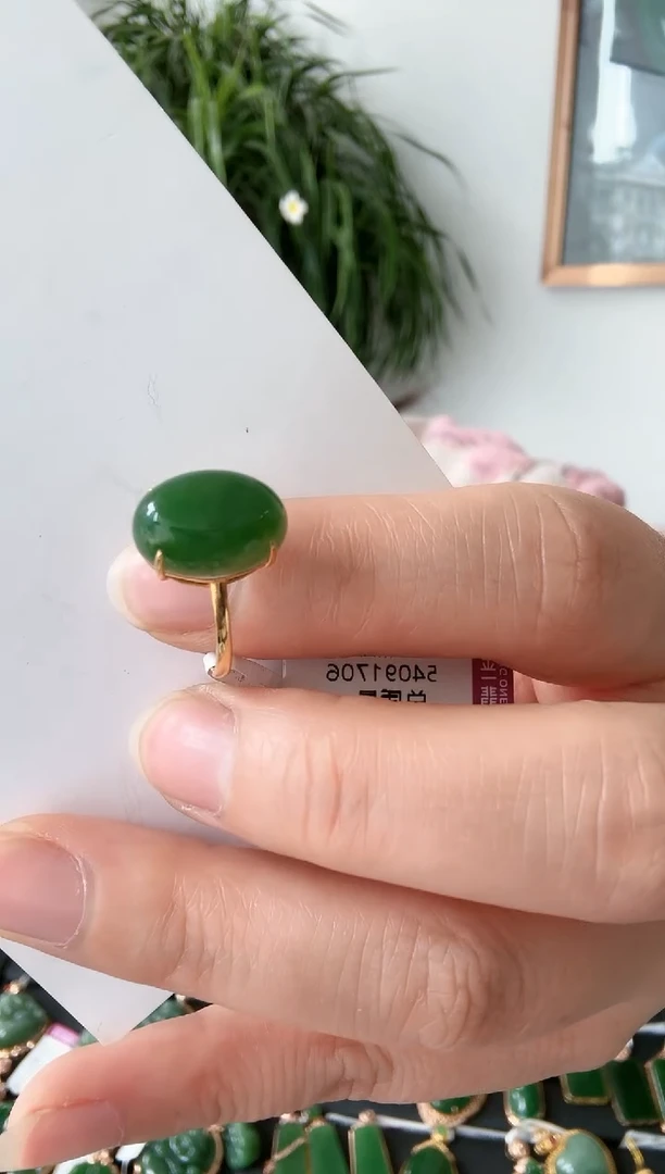 【闪购商品】和田玉w18K金镶嵌戒指