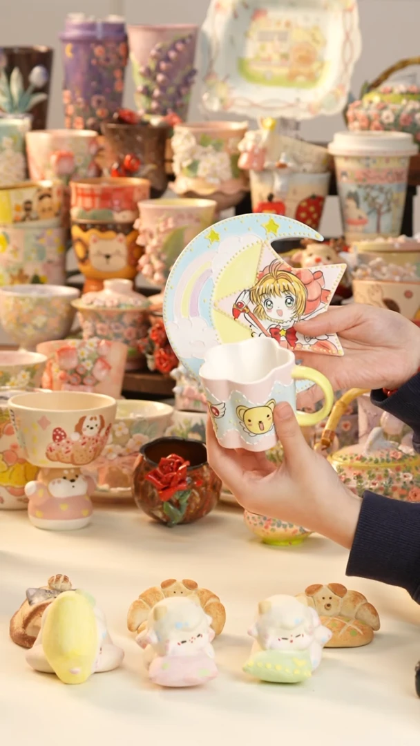 摆件陶景德镇釉下彩手绘设计师款陶瓷