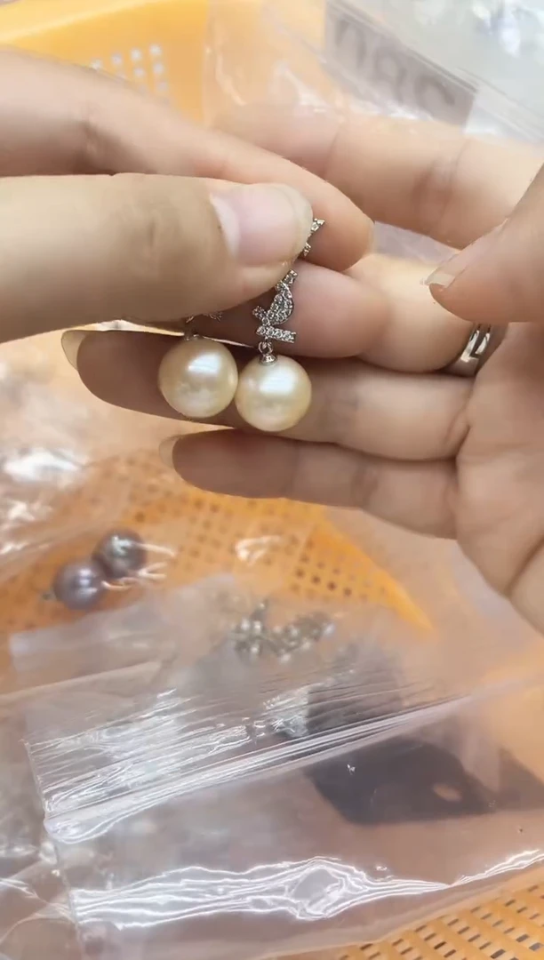 未镶嵌耳饰淡水珍珠耳环