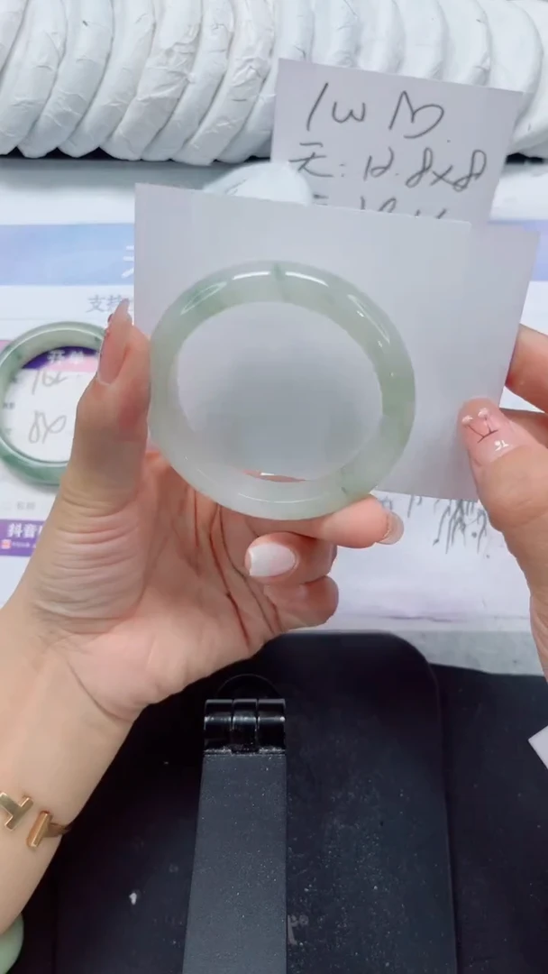 未镶嵌手镯石英质玉163-51.2
