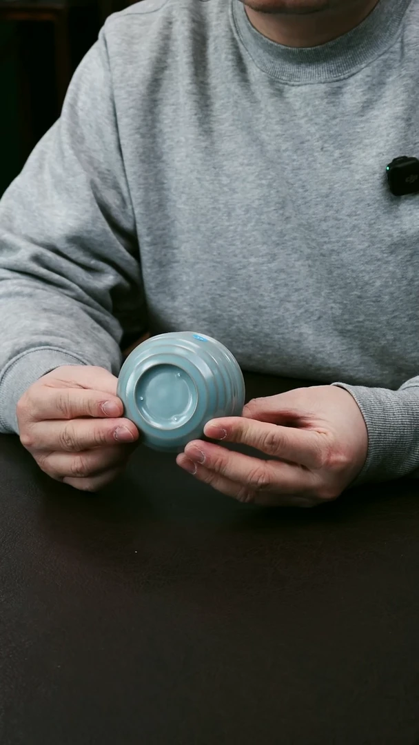 【闪购商品】其他汝官窑弦纹钱袋杯17