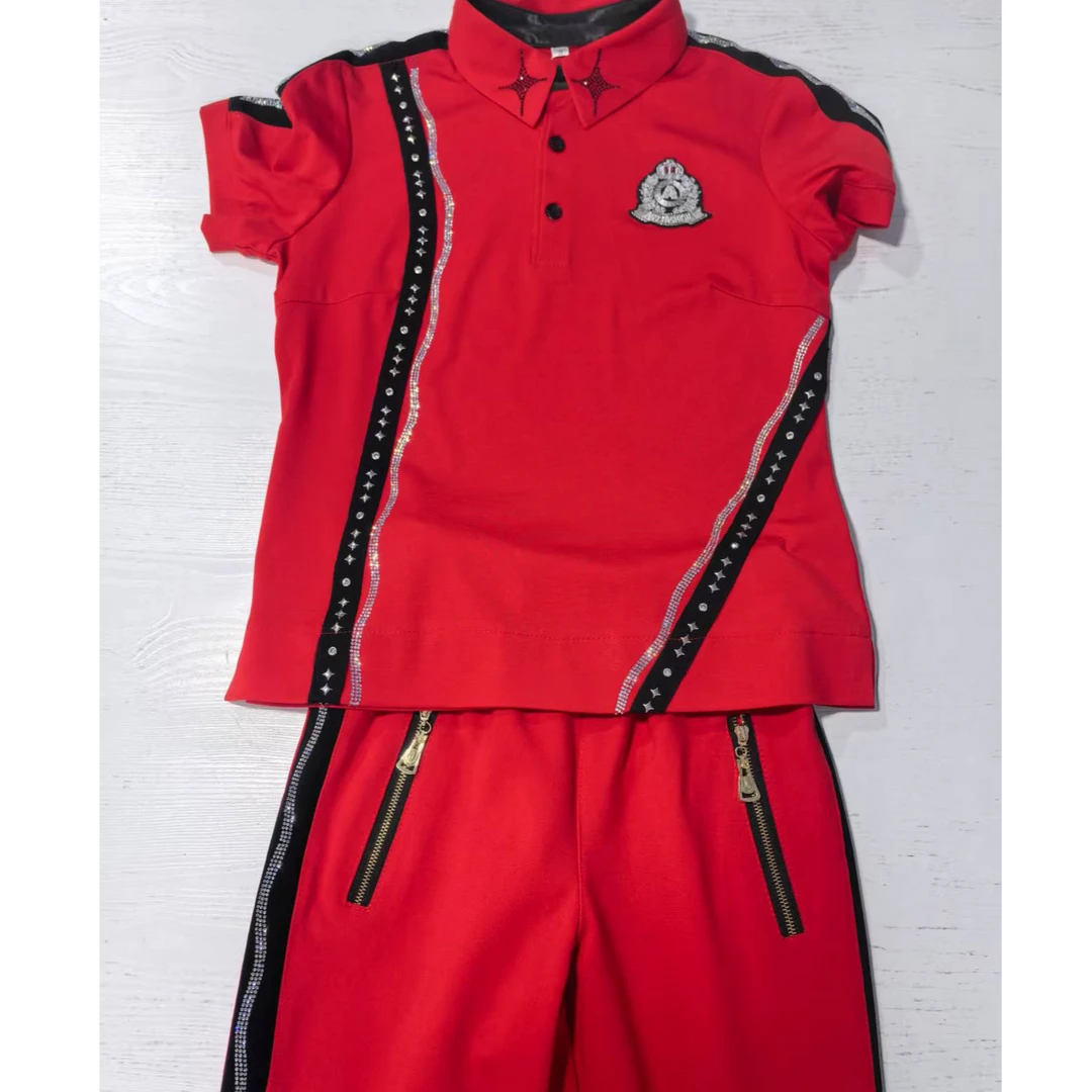 2025新款佳木斯健身操大红色修身时尚微喇显瘦满天星镶钻套装