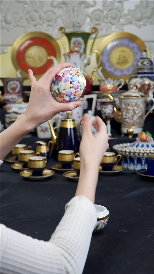 骨瓷婷婷中古器物如图所示46
