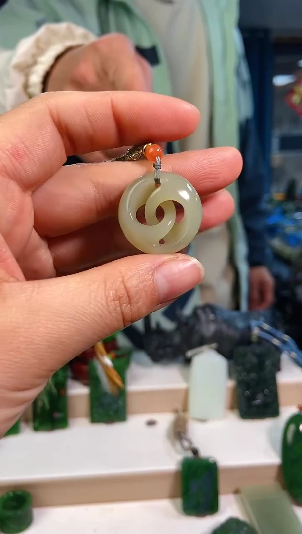 【闪购商品】和田玉挂件未镶嵌1