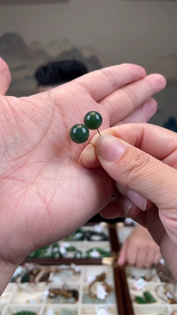 未镶嵌和田玉耳饰卡10耳钉