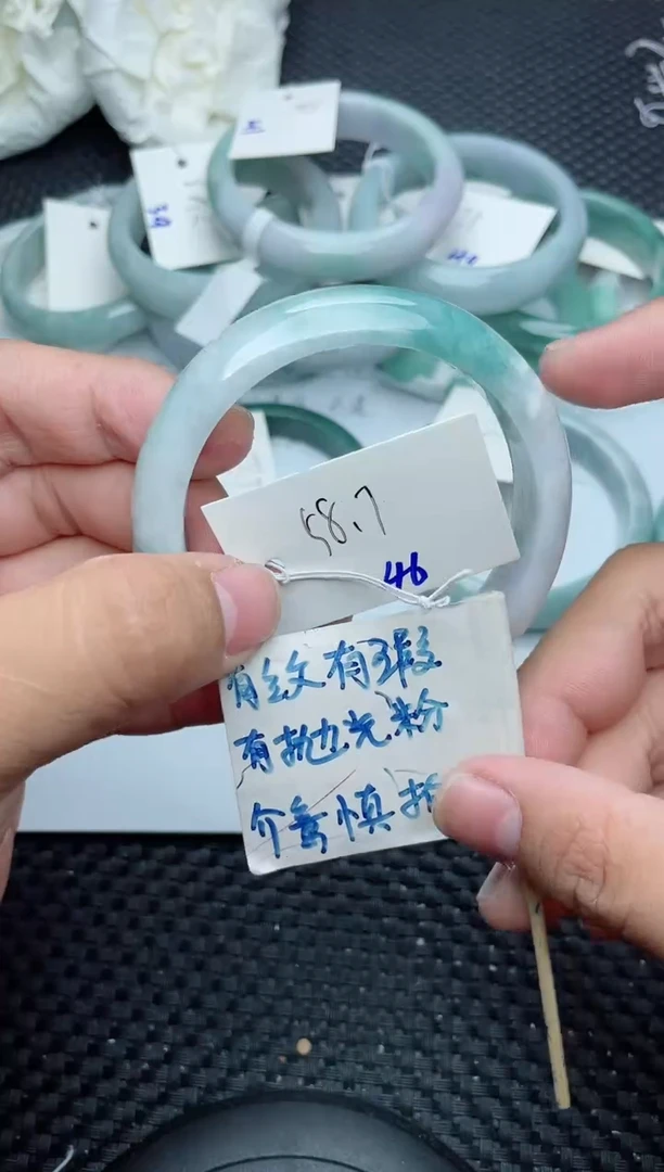 未镶嵌手镯翡翠46