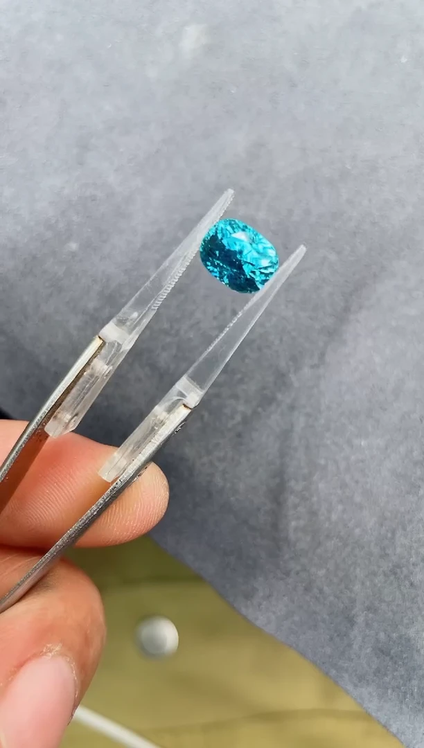 未镶嵌天然锆石裸石7.07ct