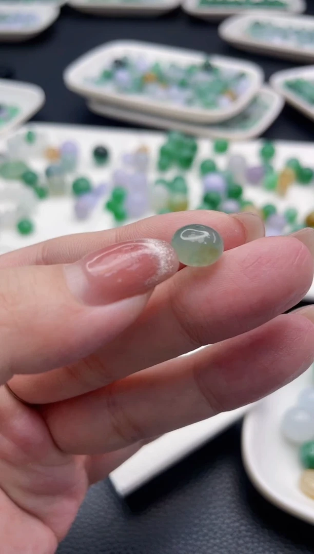 【闪购商品】定制翡翠未镶嵌珠子