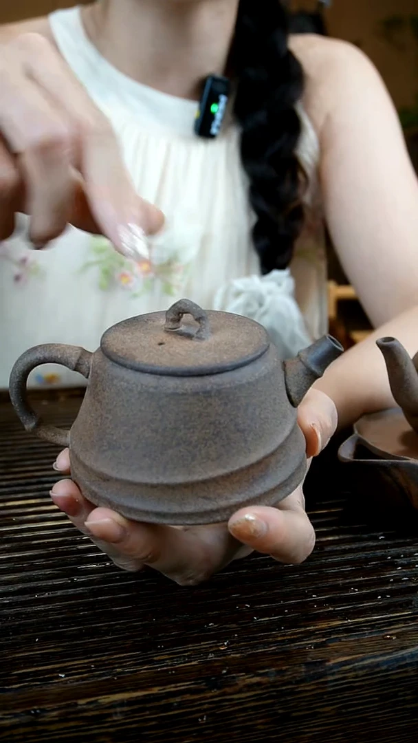 静悟斋老岩泥 黄泥段 风竹石瓢壶