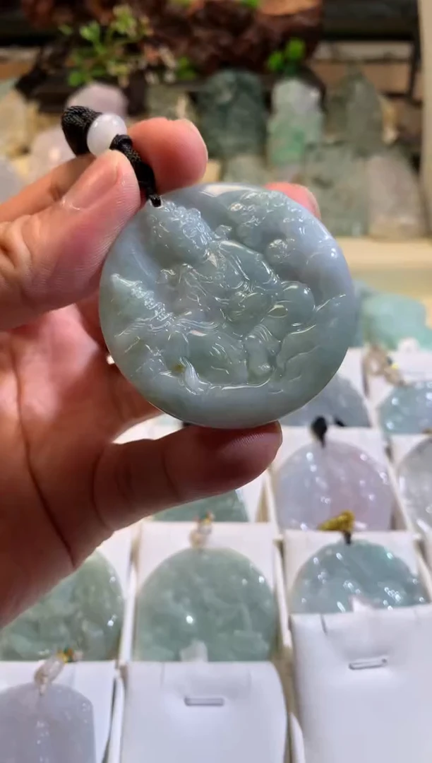 翡翠未镶嵌颈饰5/10/038