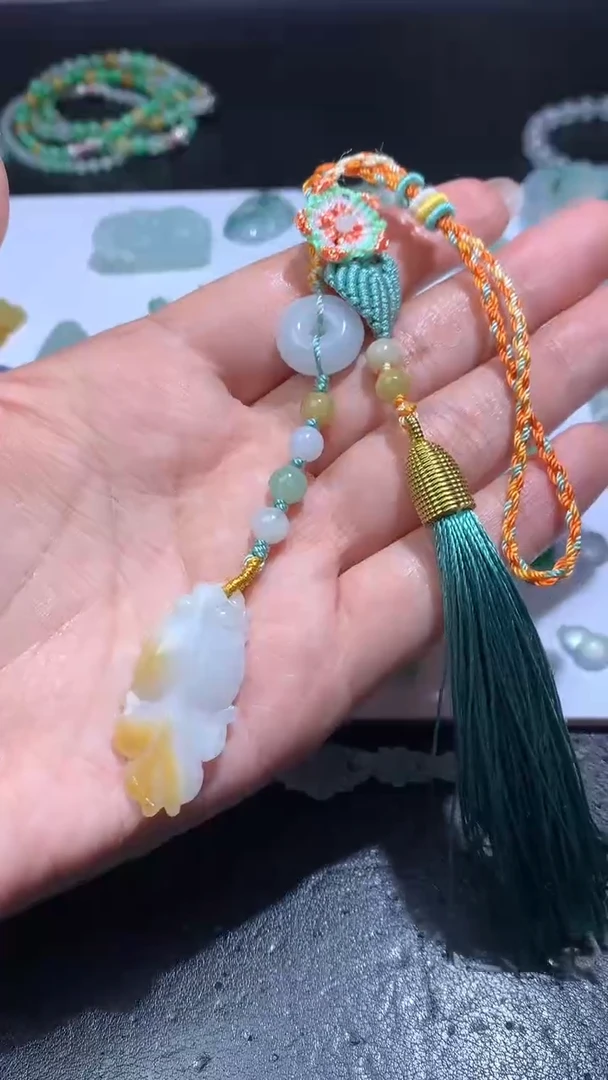 颈饰未镶嵌翡翠净货
