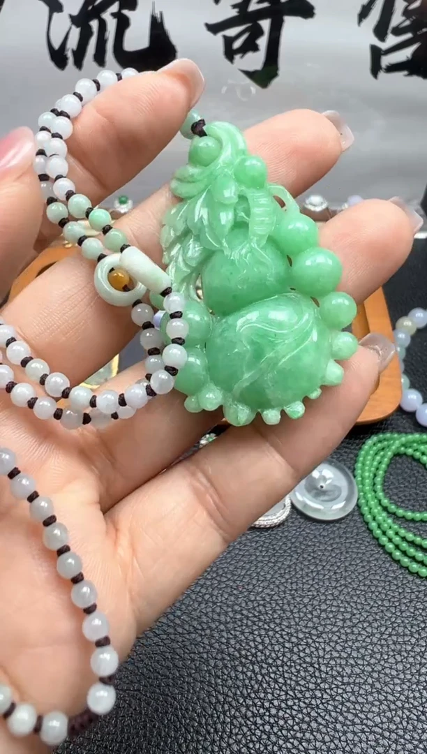 翡翠未镶嵌颈饰天然缅甸翡翠A货