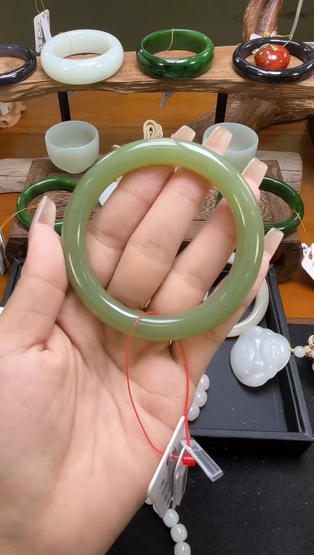 未镶嵌手镯和田玉若羌黄口 56圈