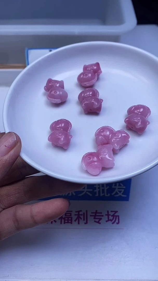 未镶嵌散珠拼合珍珠（马贝珠）A2073 女 皇 贝 马儿20*18mm3个8.8元