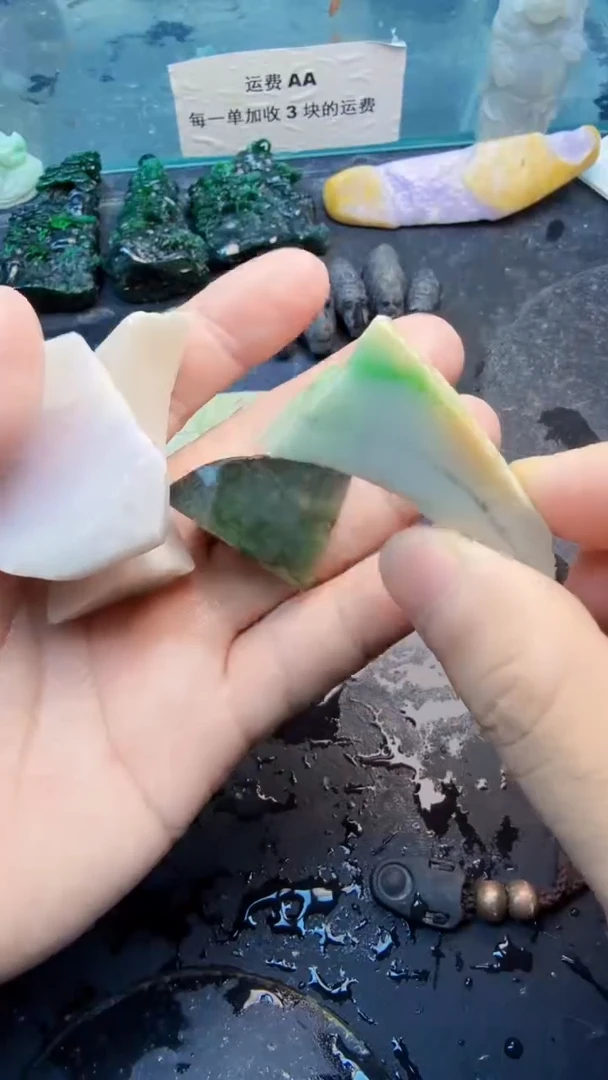 翡翠挂件未镶嵌天然翡翠055