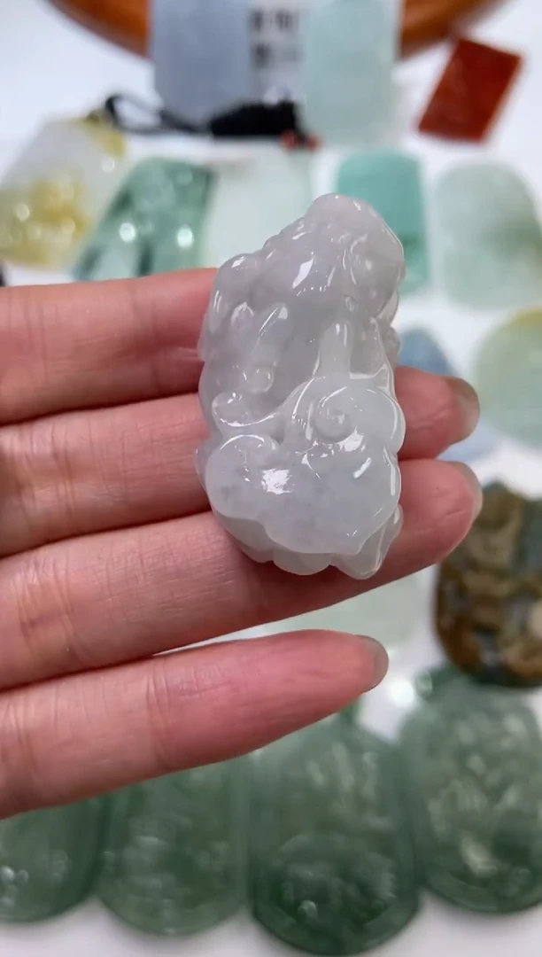 【闪购商品】翡翠挂件未镶嵌1009839