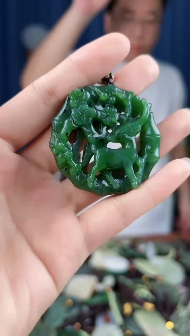 未镶嵌和田玉挂件拍一发一，多样性发货