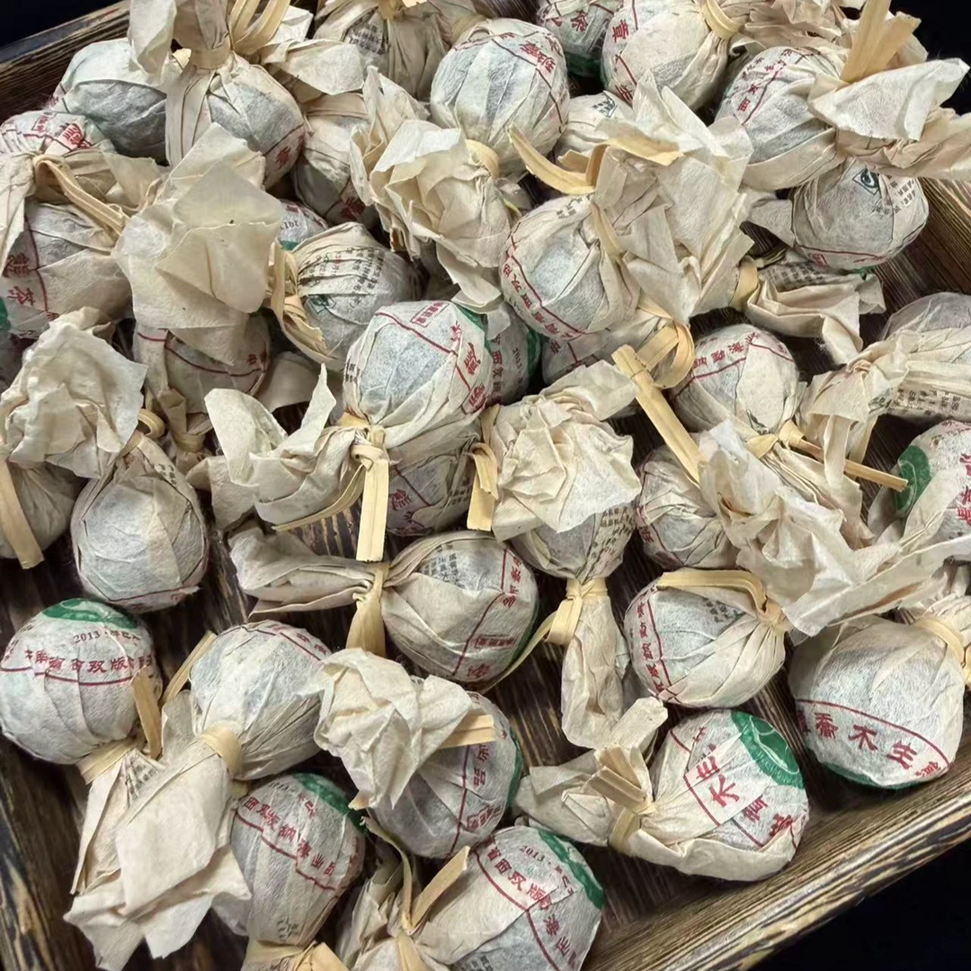 2013年班章白菜龙珠普洱茶500g(生茶)