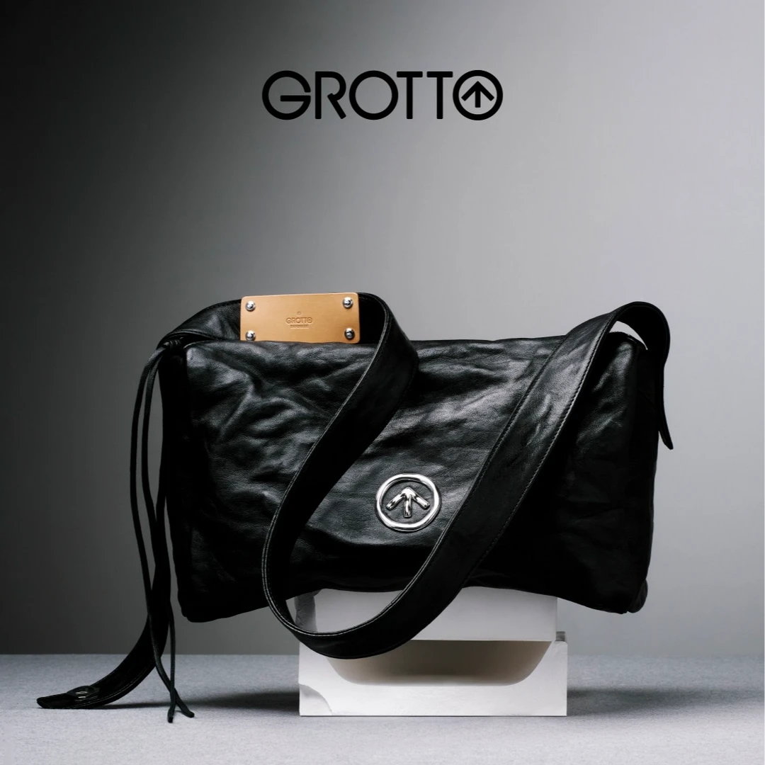 【经典黑石M/L】GROTTO个乐明星同款单肩斜跨大容量通勤旅行包商品图