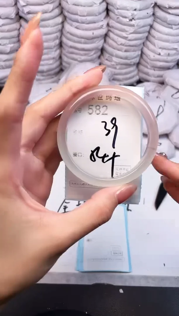 手镯玛瑙/玉髓未镶嵌582