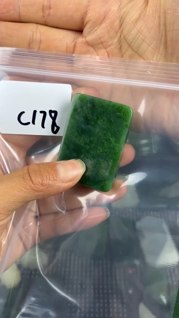 和田玉未镶嵌珠宝半成品牌子