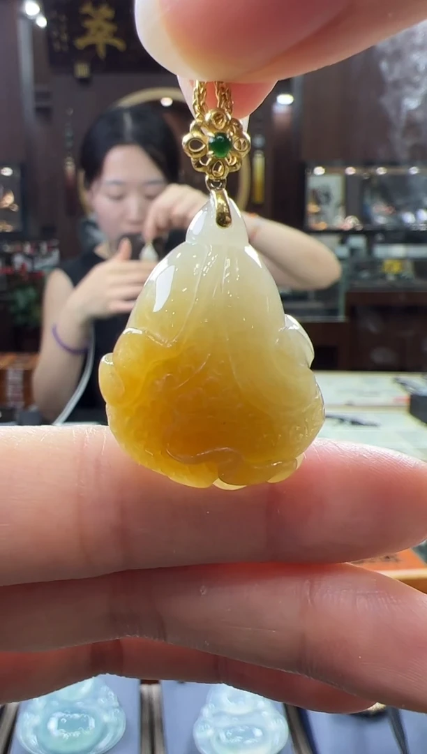 翡翠挂件18K金镶嵌白菜 不含链
