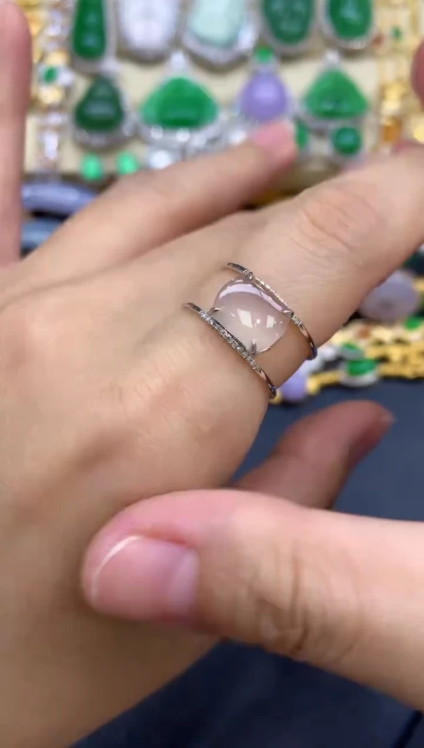 18K金镶嵌戒指翡翠400-中国好珍宝