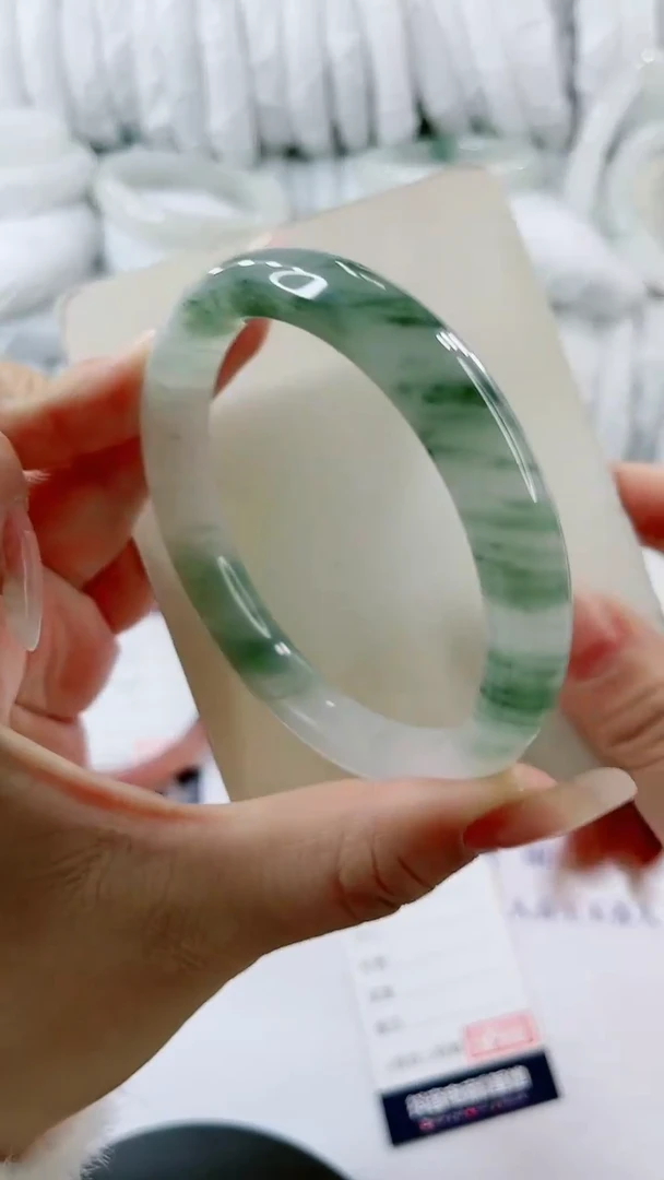 【闪购商品】石英质玉手镯未镶嵌1018244919-