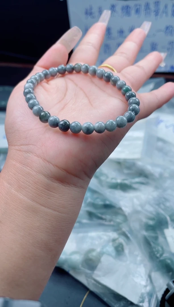 未镶嵌戒指翡翠珠串