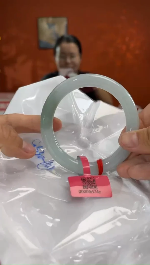 未镶嵌手镯翡翠翡翠手镯