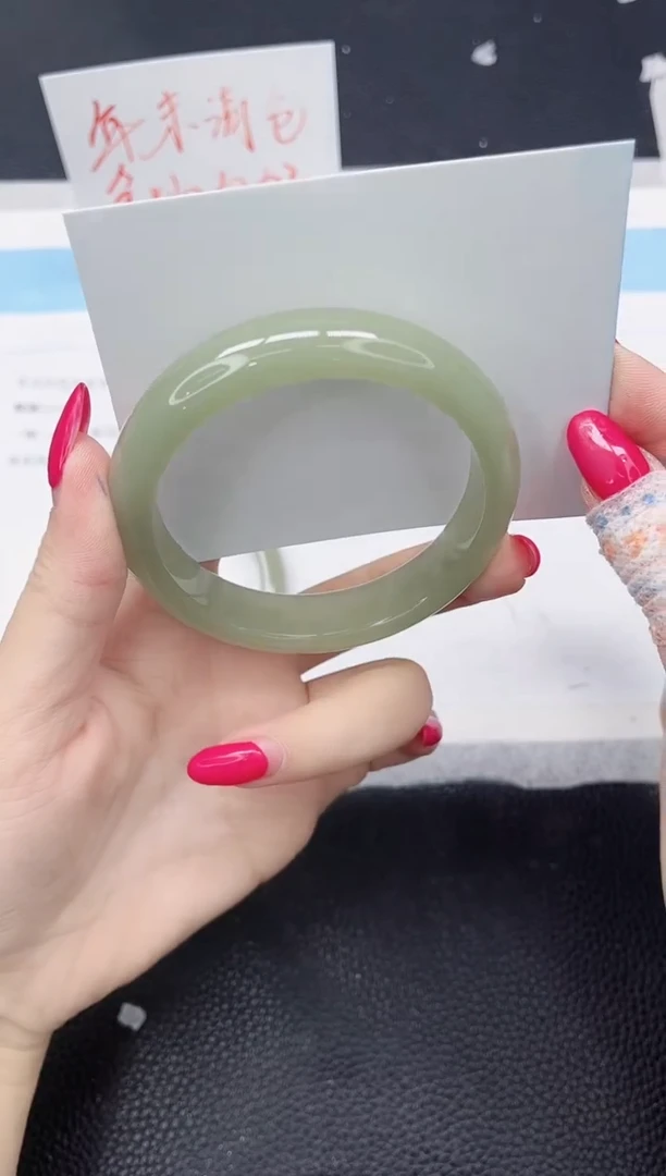 未镶嵌手镯石英质玉172-60.2