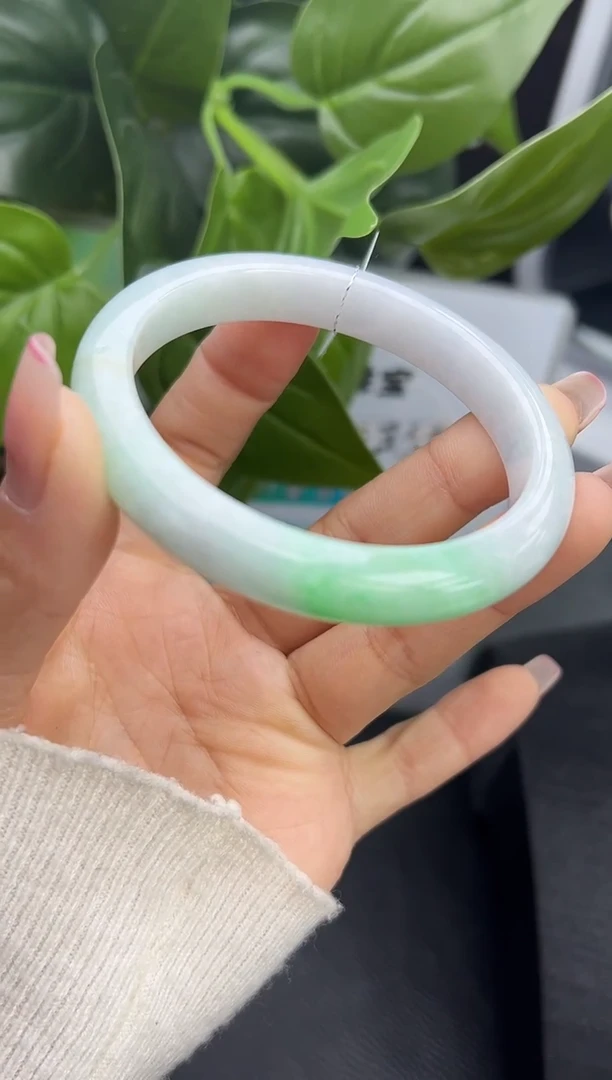 【闪购商品】翡翠手镯未镶嵌K593-28 手镯 53-54圈