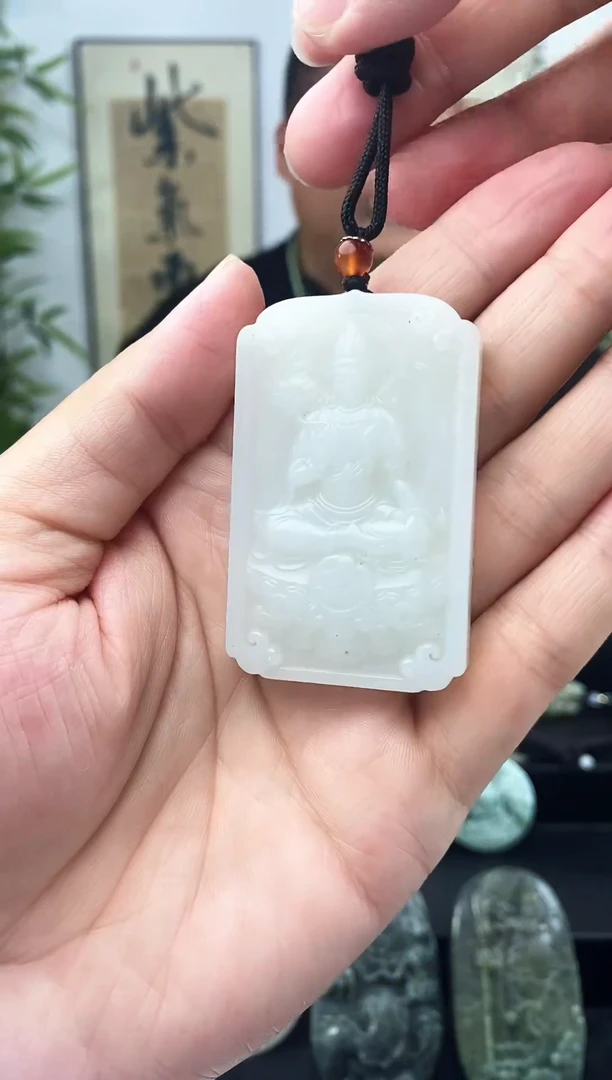 和田玉未镶嵌颈饰1