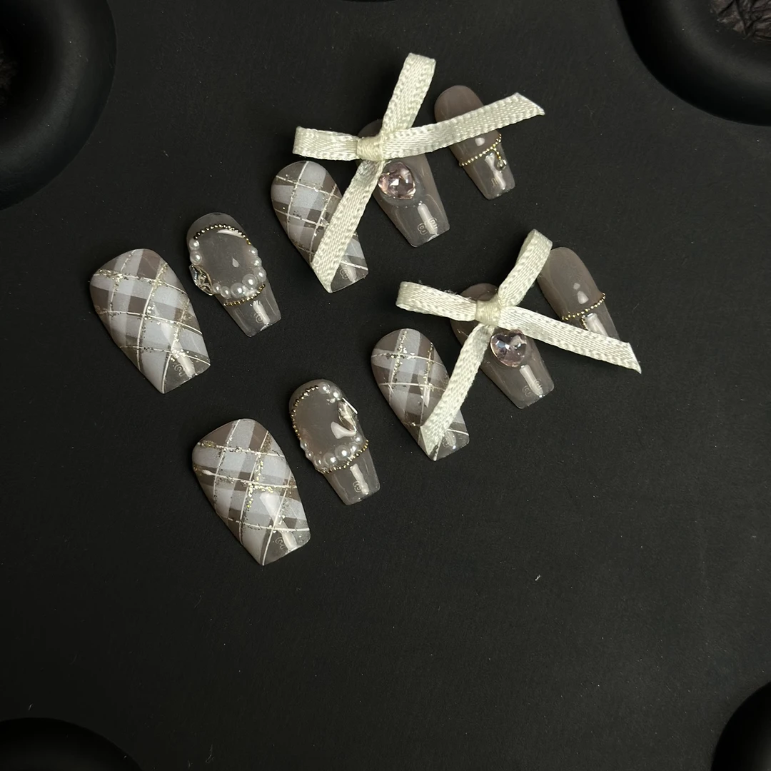 宏飞 纯手工穿戴甲 短T 高级格子 蝴蝶结