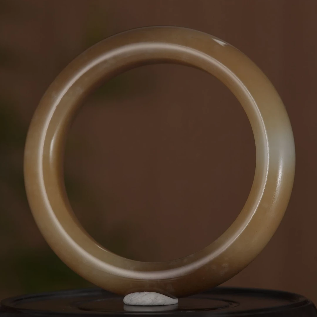 023894当代 和田糖玉手镯