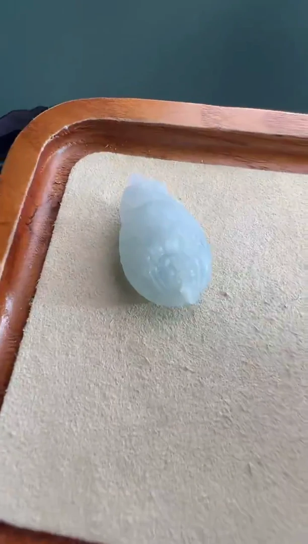 未镶嵌定制翡翠蓝底蟹钳