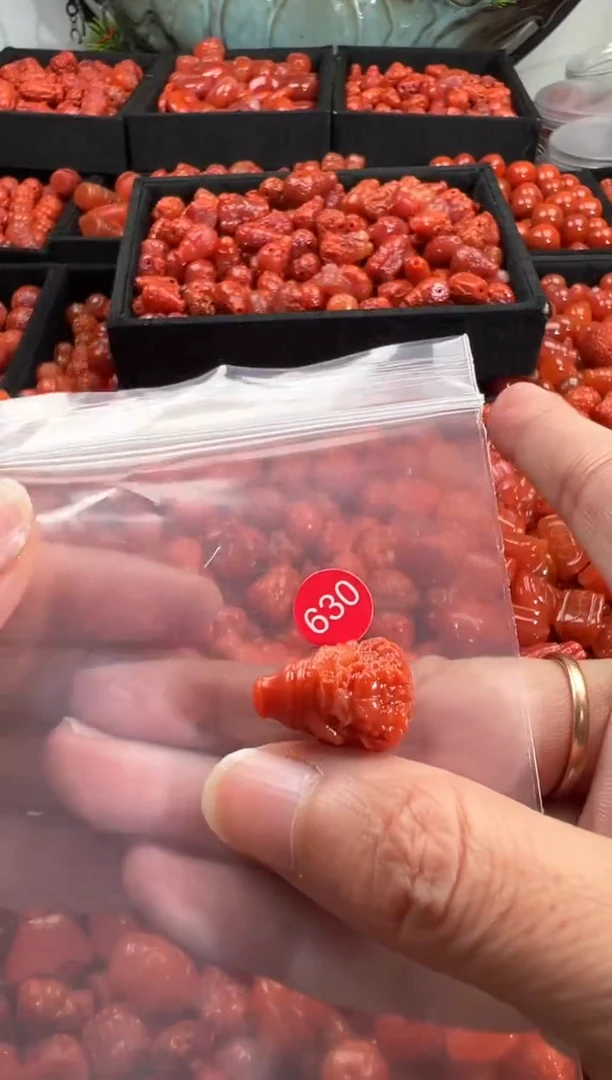 颈饰未镶嵌南红玛瑙1