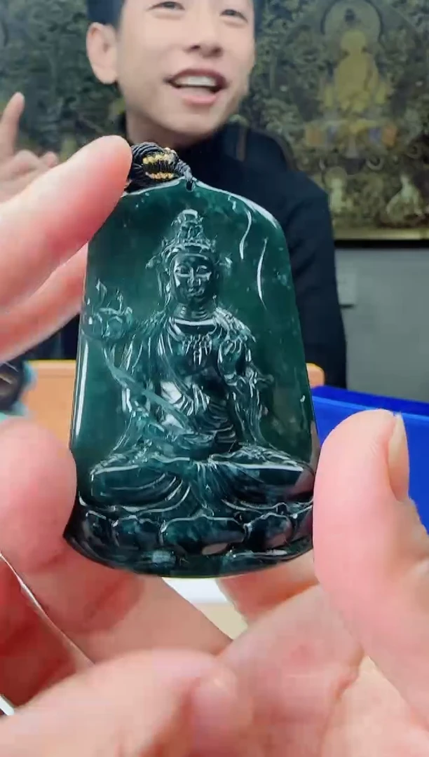 【闪购商品】翡翠颈饰未镶嵌11111111111