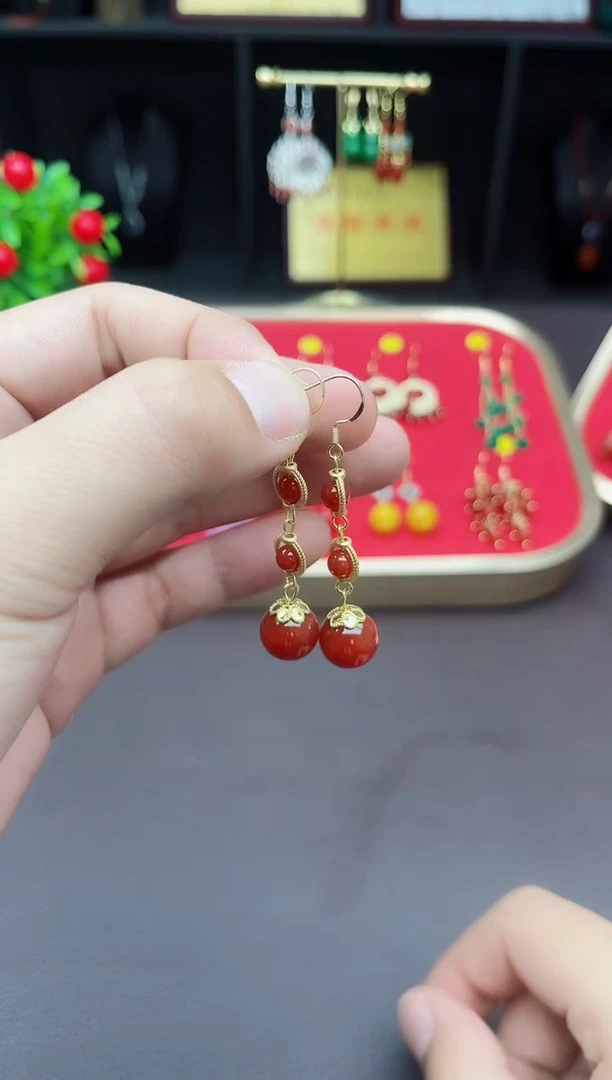 【闪购商品】南红玛瑙耳饰银S925镶嵌红三连珠